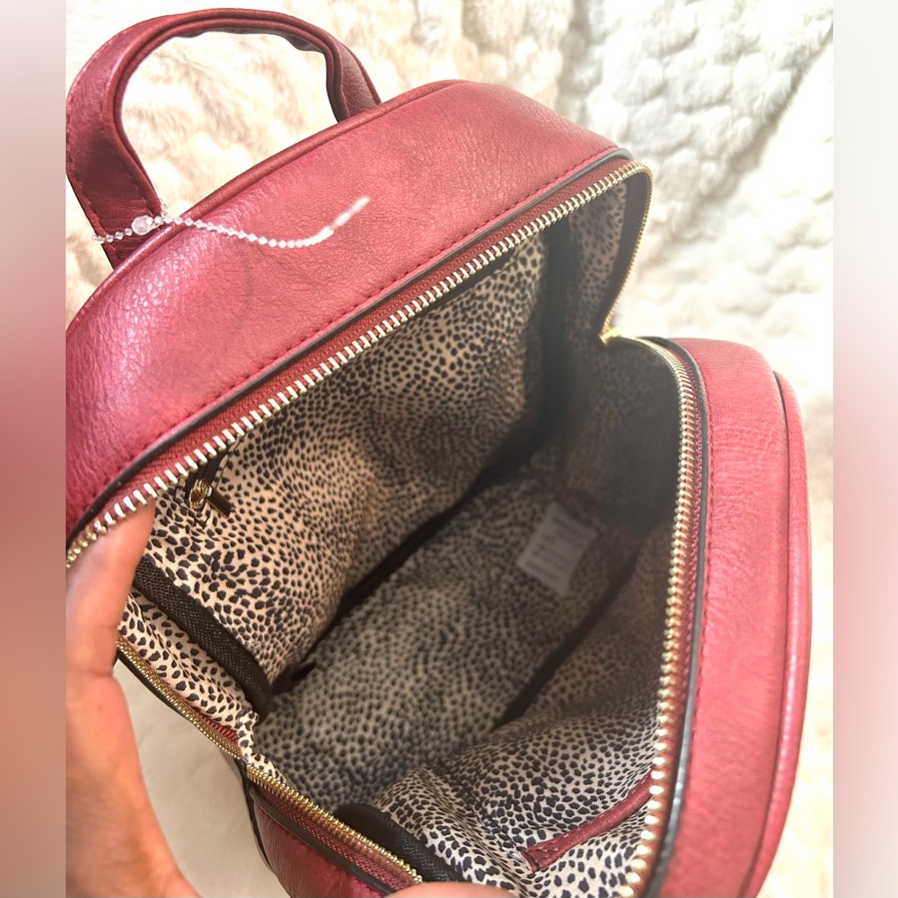 Isabelle Vegan Leather Magenta Burgundy Red backpack Handbag Purse (NEW) - Picture 7 of 9